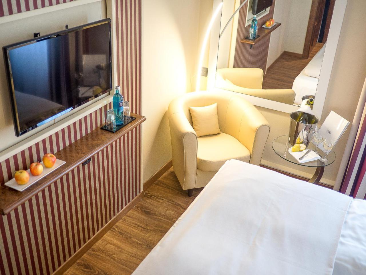 Hotel Primula Troisdorf Extérieur photo
