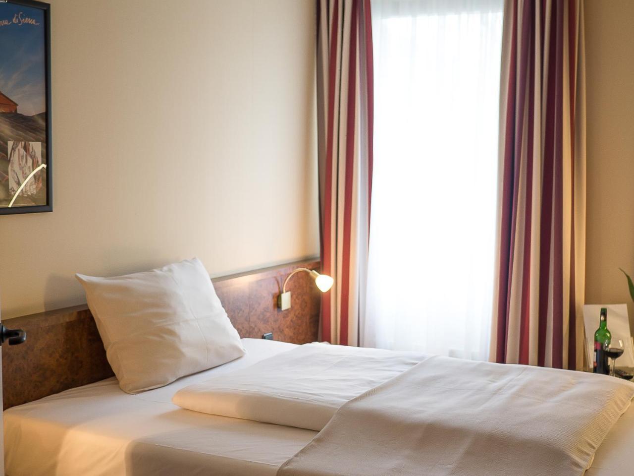 Hotel Primula Troisdorf Extérieur photo